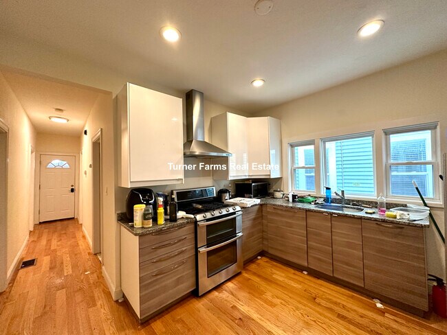 7 Sudan St, Unit 1 in Boston, MA - Building Photo - Building Photo