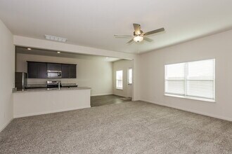 1328 Redpine Dr in Fort Worth, TX - Building Photo - Building Photo