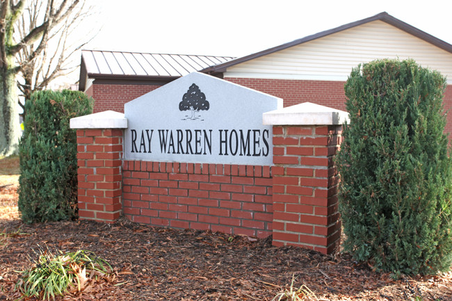 Ray Warren Apartments in Greensboro, NC - Building Photo - Building Photo