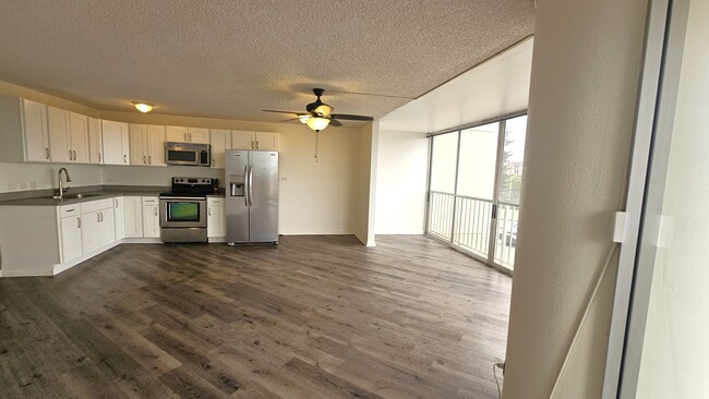 property at 98-099-99 Uao Pl