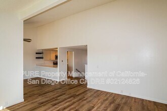 1985 Seawind Way in Oceanside, CA - Building Photo - Building Photo