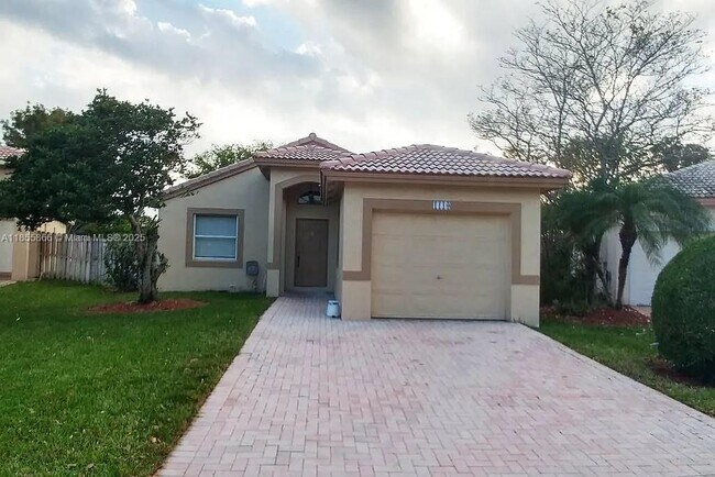 1110 NW 171st Terrace in Pembroke Pines, FL - Building Photo - Building Photo