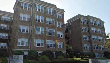 1634 Commonwealth Ave, Unit 6 in Boston, MA - Foto de edificio - Building Photo