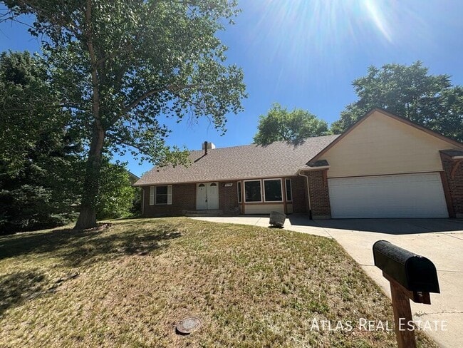 8198 S Marshall St in Littleton, CO - Building Photo - Building Photo