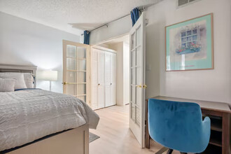 5401 S Eastern Ave in Las Vegas, NV - Building Photo - Building Photo
