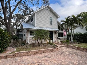 1812 Gulf Beach Blvd in Tarpon Springs, FL - Building Photo - Building Photo