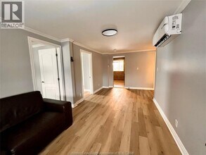 1056 Erie St E in Windsor, ON - Building Photo - Building Photo