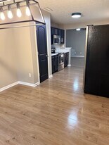 3711 White Cliff Way in Whitestown, IN - Building Photo