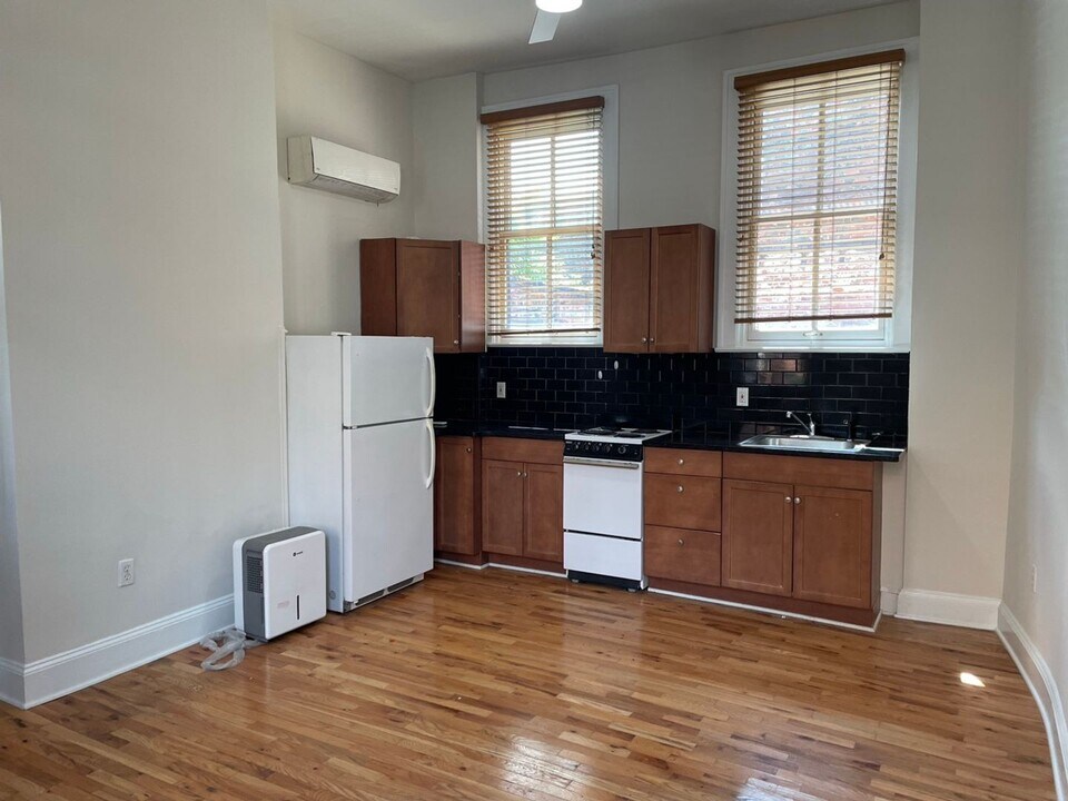 1601 Shakespeare St in Baltimore, MD - Building Photo