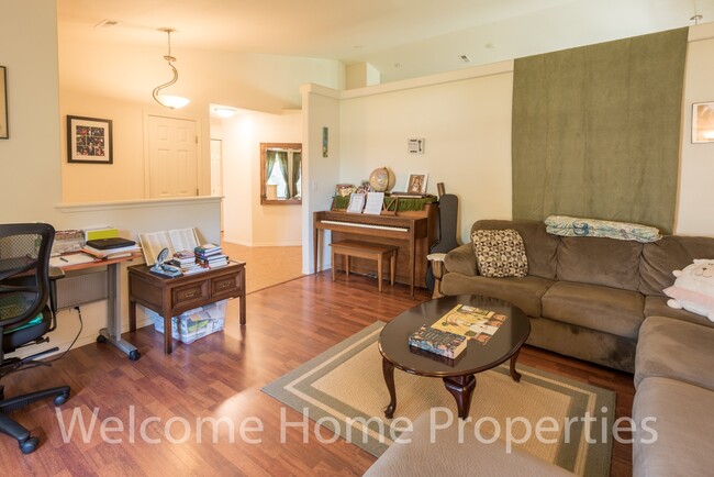 property at 204 NW Schnabel Ln
