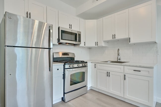 1931 McCulloh St, Unit Apt #3