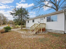 607 N Greensboro St in Carrboro, NC - Building Photo