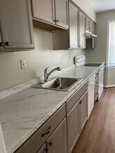 2413 McCormick Rd in Rockville, MD - Building Photo - Building Photo