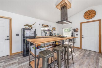 205 N Fouch St in Parma, ID - Foto de edificio - Building Photo