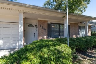 9262 Friendship Rd in Houston, TX - Building Photo