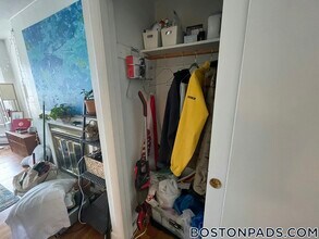 922 Beacon St, Unit 31 in Boston, MA - Building Photo - Building Photo