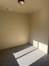 205 Madrone St in Rogue River, OR - Building Photo - Building Photo