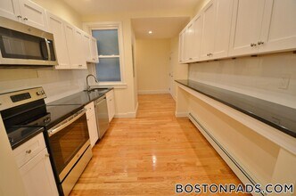 35 Brookline St, Unit 9 in Cambridge, MA - Building Photo - Building Photo