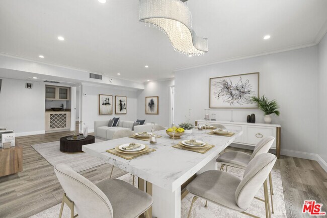 property at 423 Rexford Dr