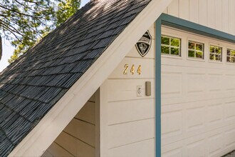 244 John Muir Rd in Lake Arrowhead, CA - Building Photo - Building Photo