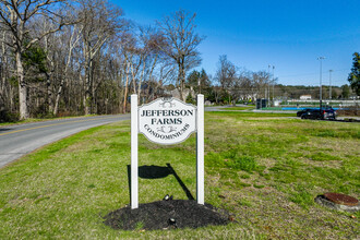 Jefferson Farms Condominiums in Acton, MA - Foto de edificio - Other