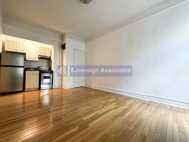 936 West End Ave