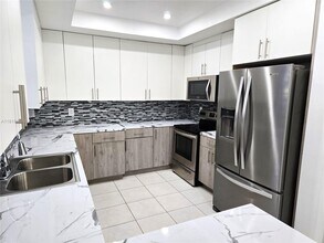 15294 SW 39th Terrace in Miami, FL - Building Photo - Building Photo