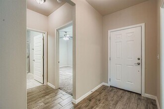 8800 Sikes Way in Austin, TX - Building Photo - Building Photo