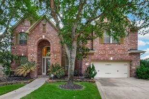 27411 Manor Falls Lane in Fulshear, TX - Building Photo