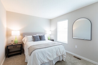 Crescent Woods in Gahanna, OH - Foto de edificio - Building Photo