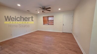 210 Tracy Ln in Paragould, AR - Foto de edificio - Building Photo