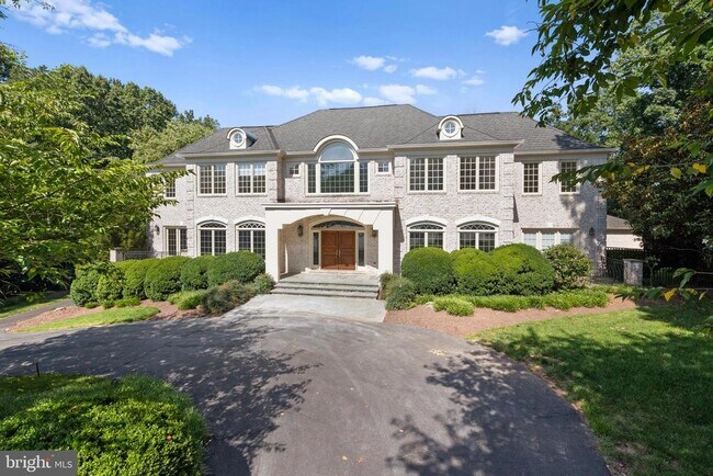 2608 Geneva Hill Ct in Oakton, VA - Building Photo - Building Photo