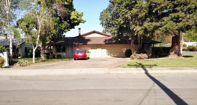 2812 Morseman Ave in Chico, CA - Building Photo