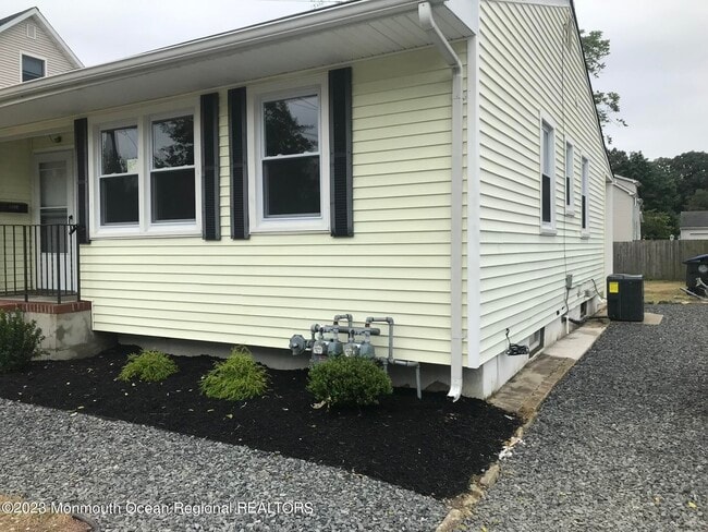 property at 1113 6th Ave