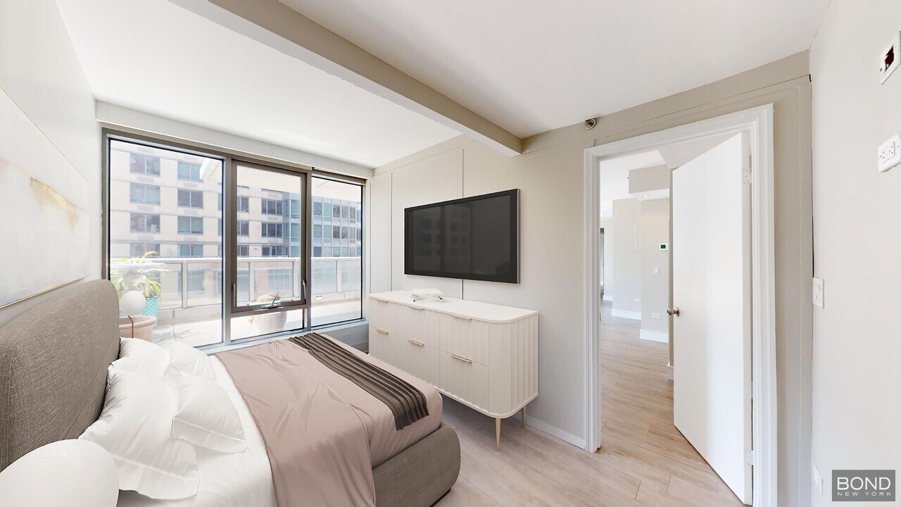 237 E 34th St in New York, NY - Building Photo