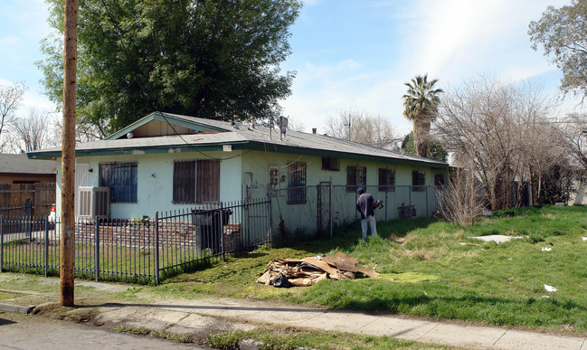 1244 Wall Ave in San Bernardino, CA - Building Photo - Building Photo