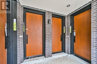 11 Walder Ln in Richmond Hill, ON - Building Photo - Building Photo