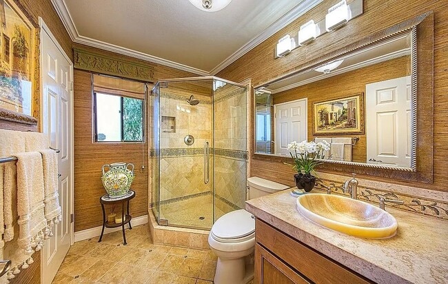 1236 Wellesley Ave in Los Angeles, CA - Foto de edificio - Building Photo