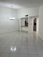 20741 NE 4th Ct in Miami, FL - Foto de edificio - Building Photo