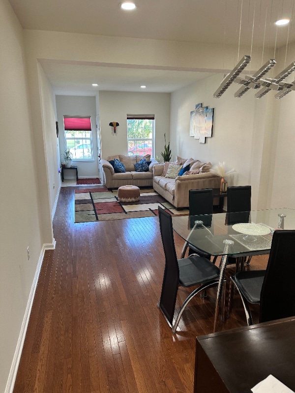 72 Andrews Way in Piscataway, NJ - Building Photo - Building Photo