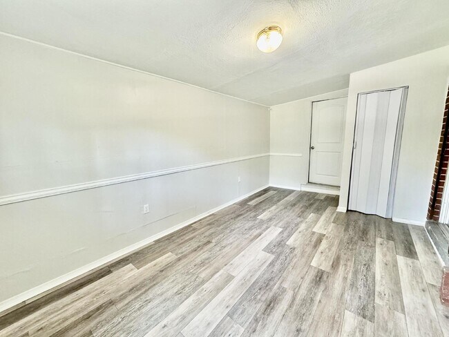 2425 W 28th St in Jacksonville, FL - Building Photo - Building Photo
