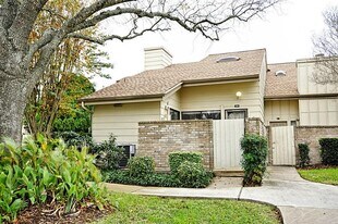 3114 Windchase Blvd in Houston, TX - Building Photo