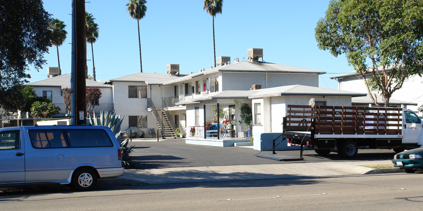 Magnolia Apartments in El Cajon, CA - Building Photo