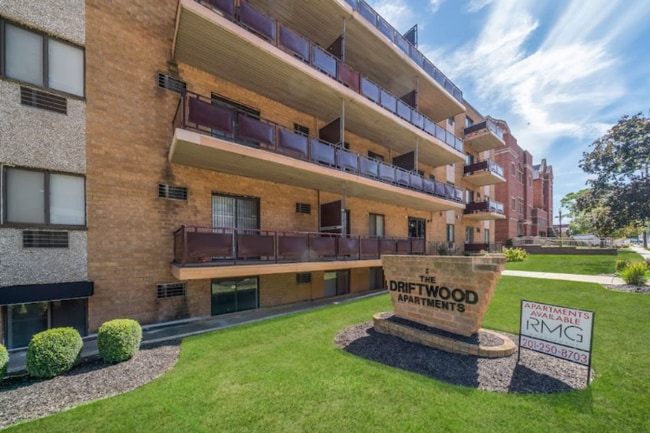 30 2nd St in Hackensack, NJ - Foto de edificio - Building Photo