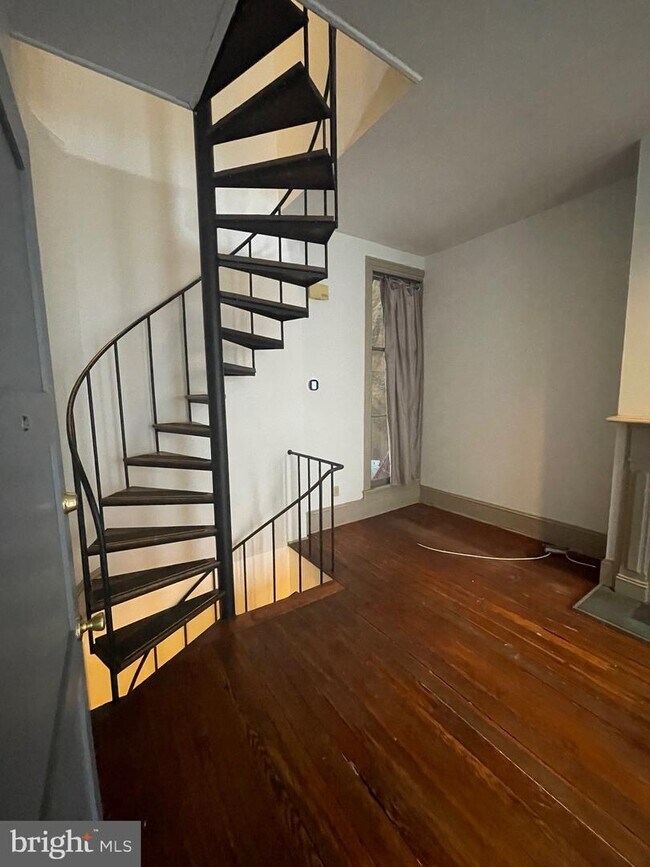 222 Warren Ave-Unit -1F in Baltimore, MD - Building Photo - Building Photo