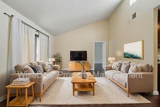 18703 E Arrow Hwy in Covina, CA - Building Photo - Building Photo