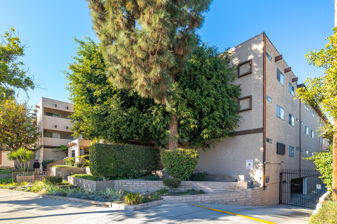 The Pueblo in Gardena, CA - Building Photo