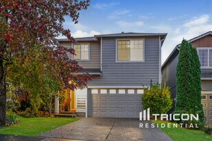 7248 177th St E in Puyallup, WA - Building Photo