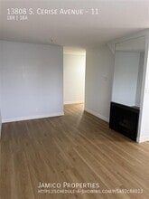 Sunshine Villa in Hawthorne, CA - Building Photo - Building Photo