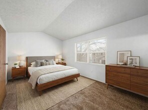 4835-4837 Duke Philip Dr in Hilliard, OH - Building Photo - Building Photo